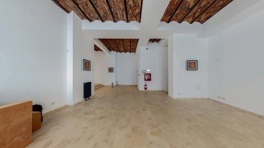 Închiriere spațiu comercial – Centrul Vechi București, lângă Hanul lui Manuc - Poză 2