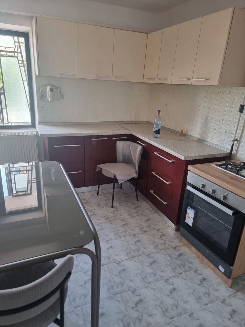 De inchiriat apartament cu 3 camere, zona Garii, etaj 3, 490 euro negociabi - Poză 9