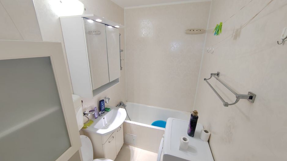 Titan Metrou 1 Decembrie - Poză 9