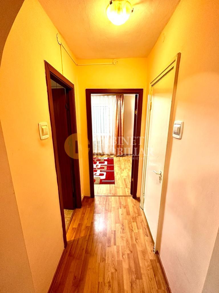 Apartament cu 2 Camere Semidecomandat - Mobilat si Utilat - Zona Podu Ros - Poză 4