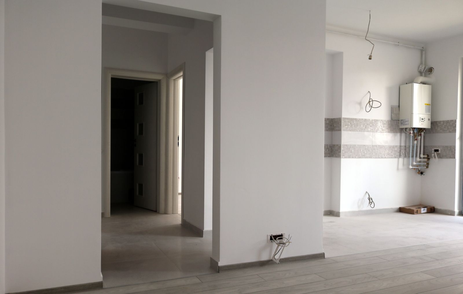 Apartament nou cu parcare - Poză 23
