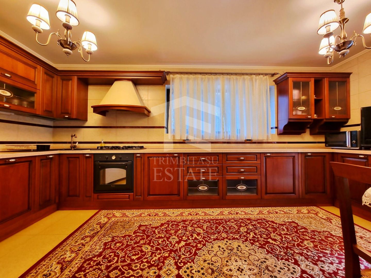 Vila 2 corpuri sector 6 -Valea Doftanei 650mp  teren 800mp - Poză 3