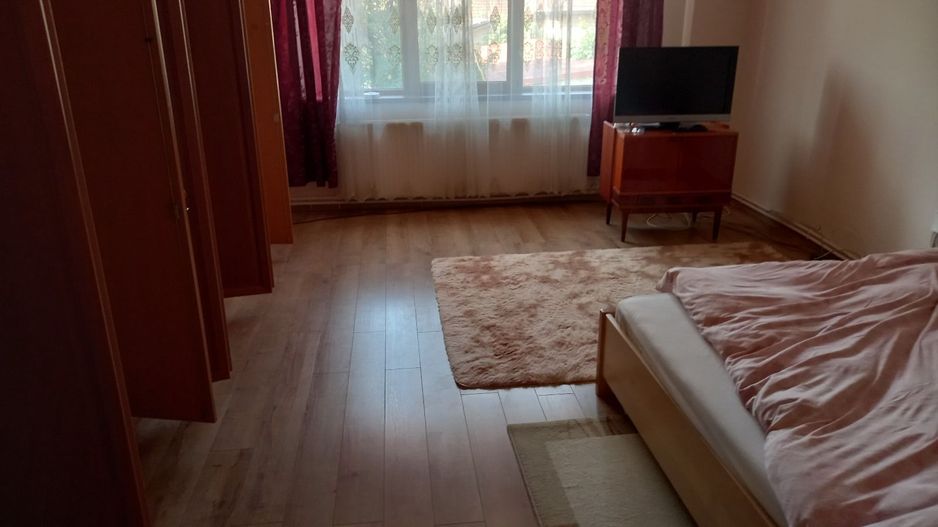 BRASADAS vinde casa in zona TITULESCU cu 5 camere si teren 350mp - Poză 11