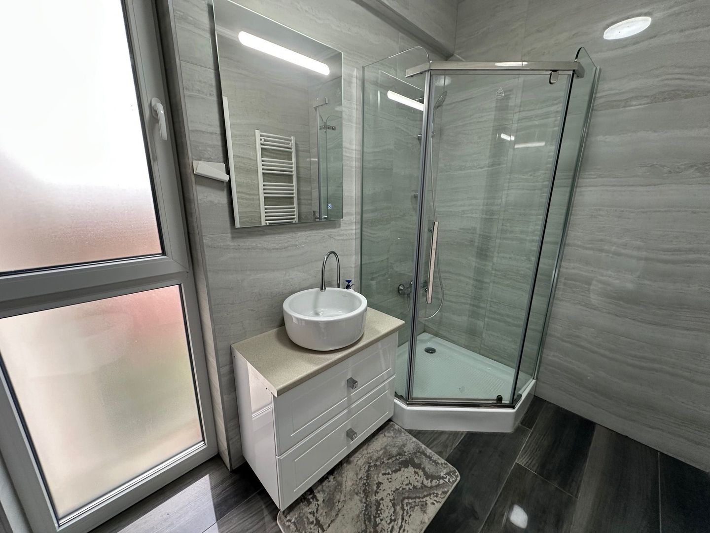 Apartament 2 camere se vinde mobilat - Poză 10