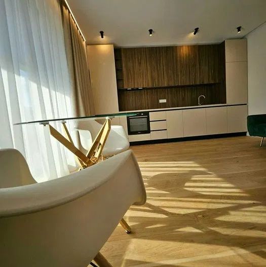 Apartament modern cu 2 camere în Nusco City, confort și priveliște - Poză 3