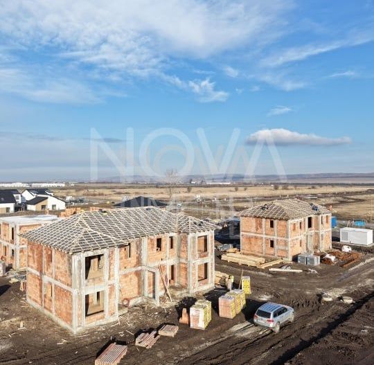 Casa tip duplex 5 camere, 215 mp gradina - Sura Mica - Poză 8