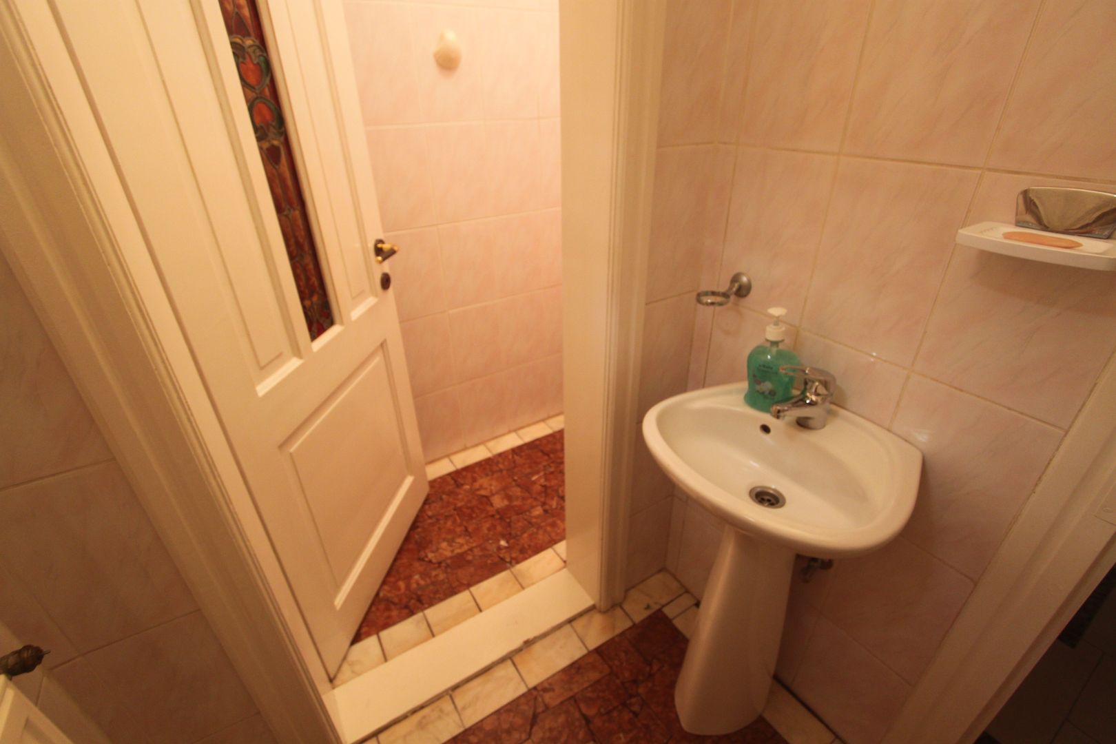 Casă / Vilă cu 8 camere de vânzare în zona Semicentral - Poză 31