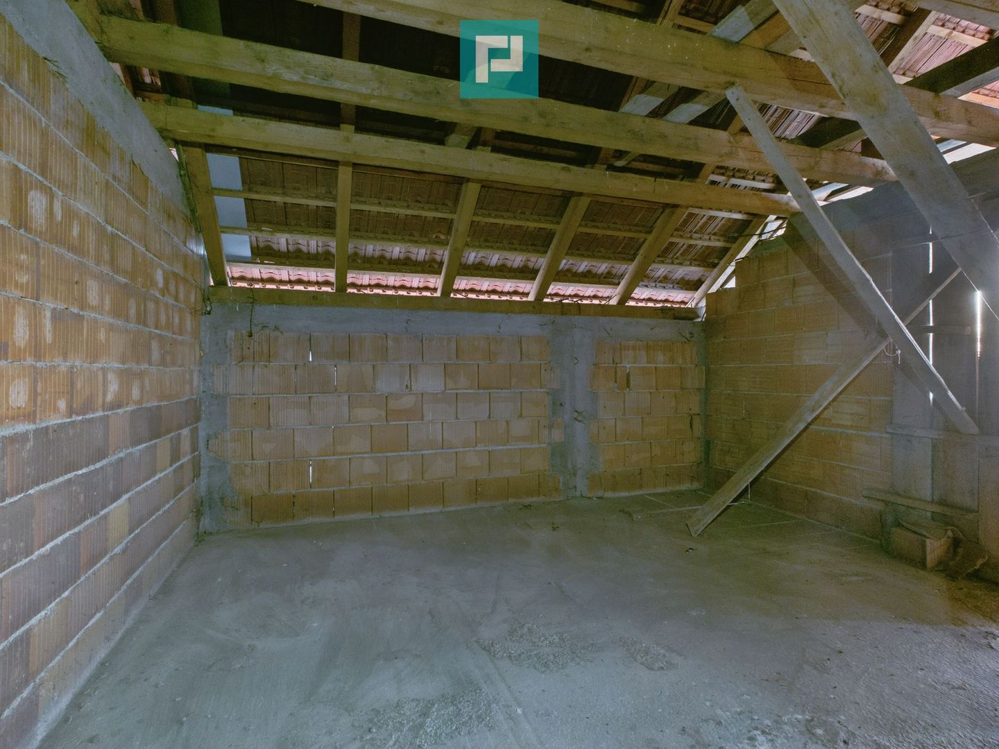 Proprietate impresionantă între Curtici și Macea - Poză 24