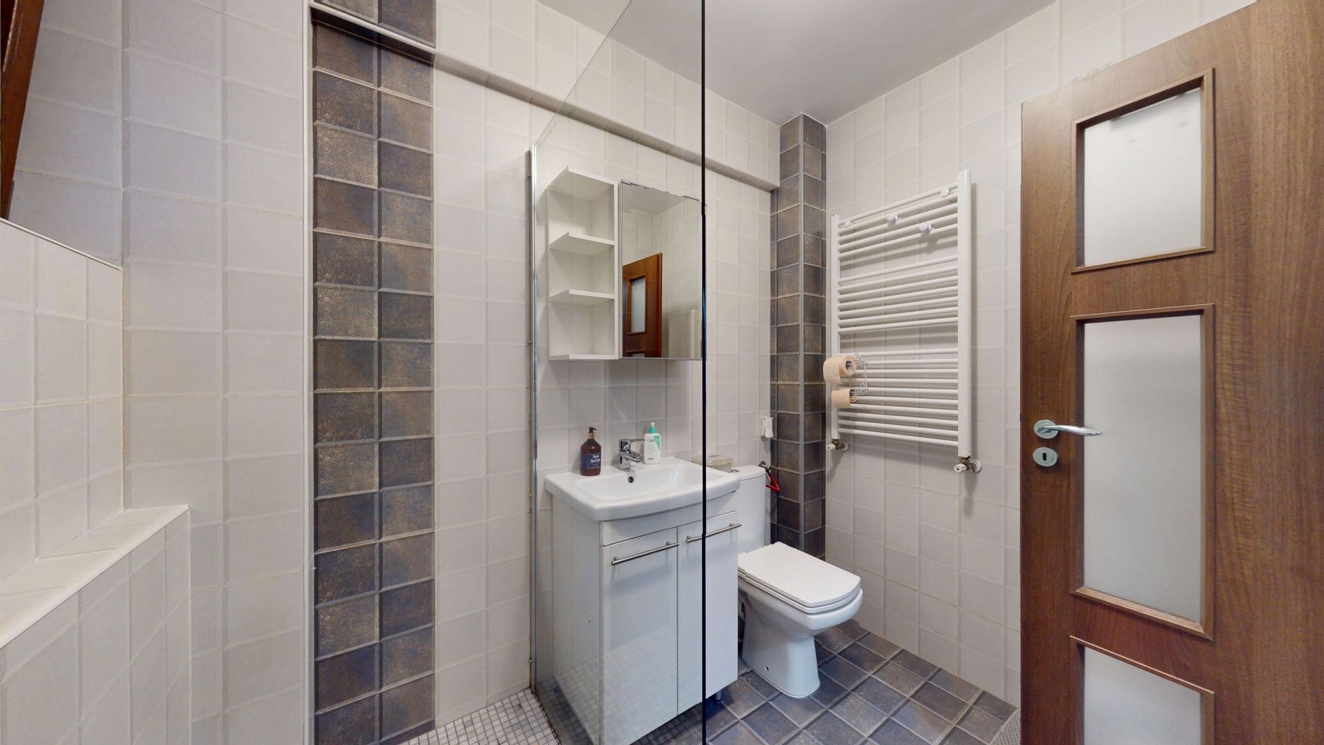 Apartament 4 camere + curte proprie Locatie excelenta – Brancoveanu - Poză 22