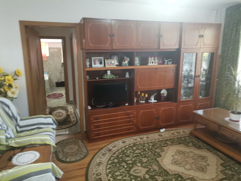 Vanzare apartament 2 camere, Frati Golesti, Gara - Poză 5