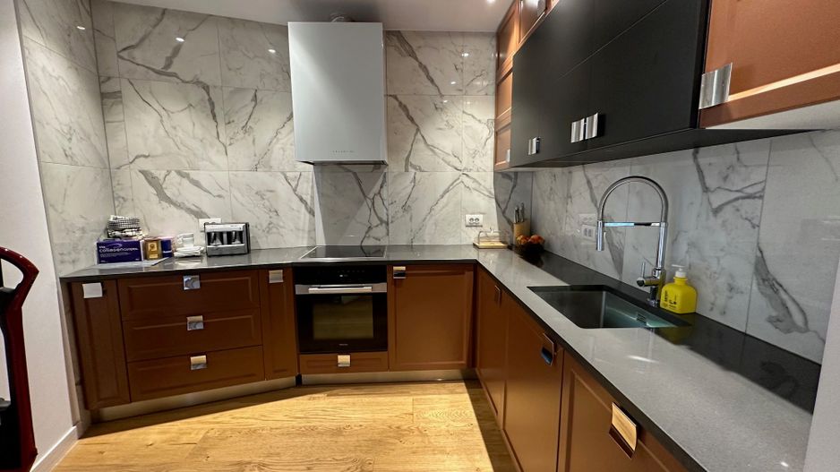 Apartament pe 2 niveluri - Poză 18