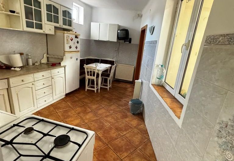 BRASADAS vinde casa în zona Titulescu. - Poză 15