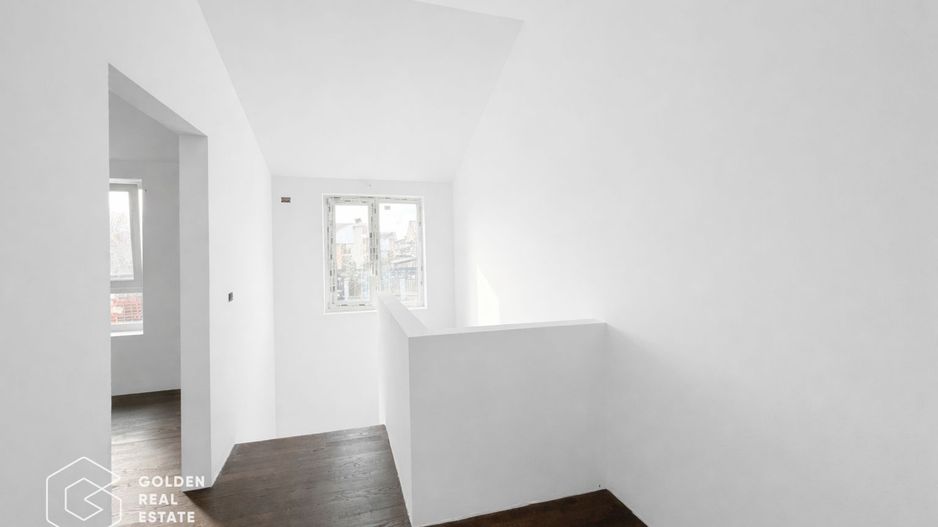 Jumatate de duplex, casa la pret de apartament in Chisoda - Poză 9