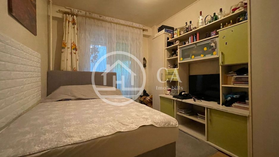 Apartament de vanzare cu 3 camere in Rogerius, Oradea - Poză 1