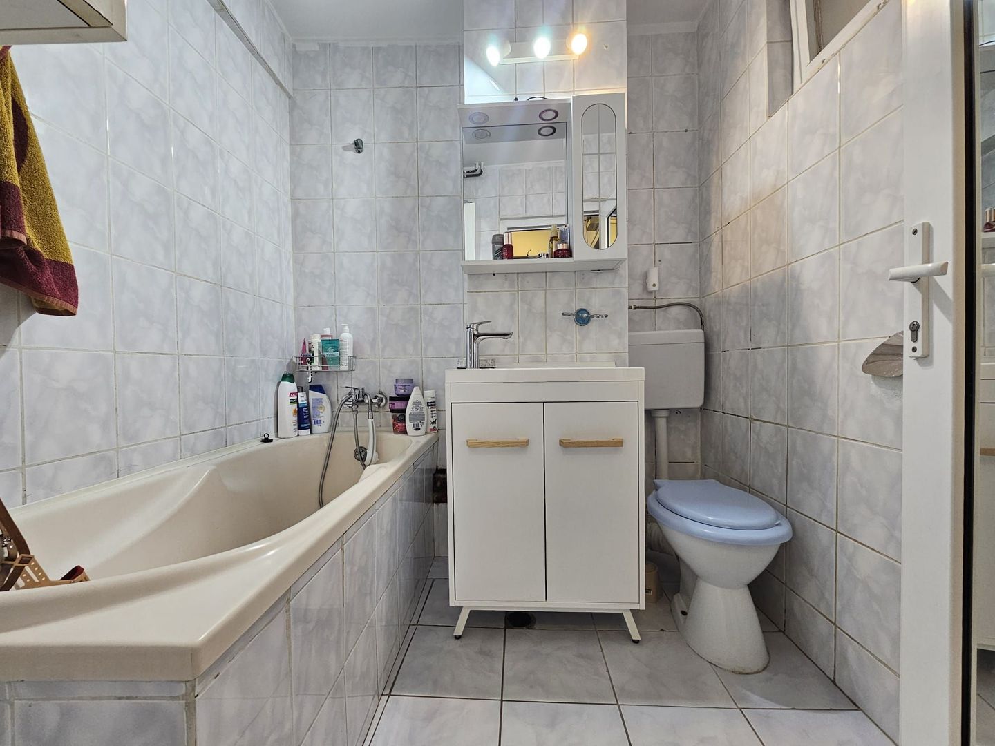 Apartament de 2 camere de vanzare ICIL - Poză 3