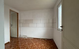 Casa in centru comunei Traian | jud. Bacau | de vanzare - Poză 6