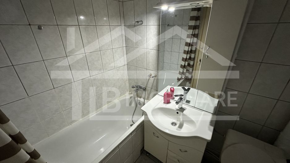 Apartament cu 3 camere, 60mp, Zona UMFST - Poză 7