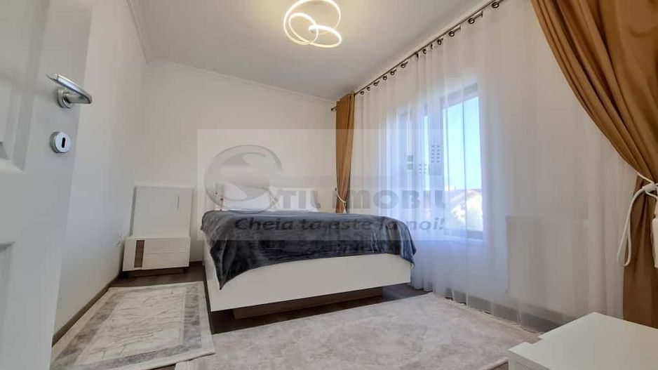 Vila tip duplex,  3 camere, 2 bai, libera, mobilata de lux, Barnova - Poză 15