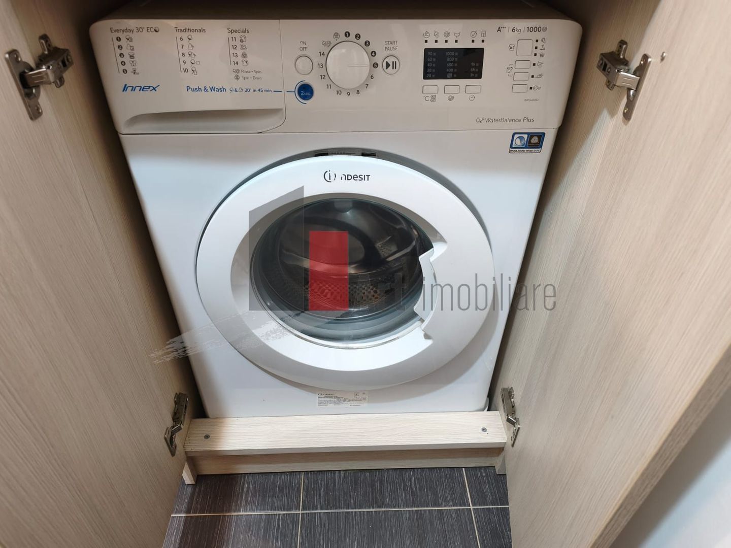Închiriere apartament 2 camere Bd. Metalurgiei - Premium Wellness - Poză 3