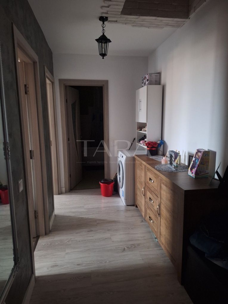 Apartament cu pod mansardabil, zona Panemar, Floresti. - Poză 3