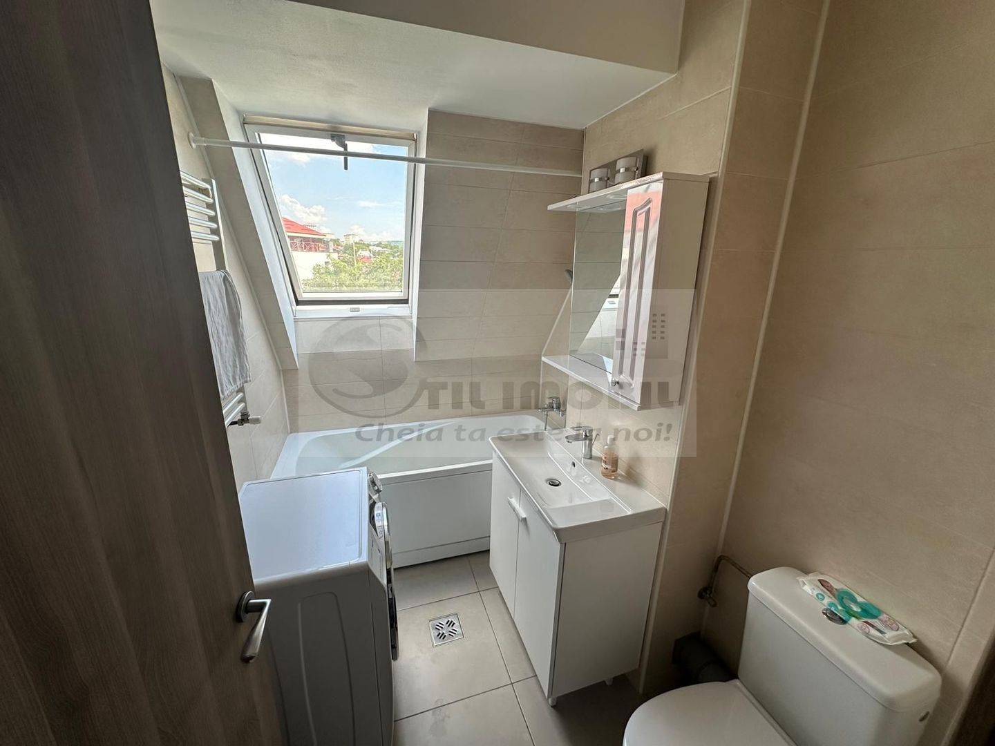 Apartament 2 camere decomandat – Podu de Piatră, Central – 100.000 € - Poză 5