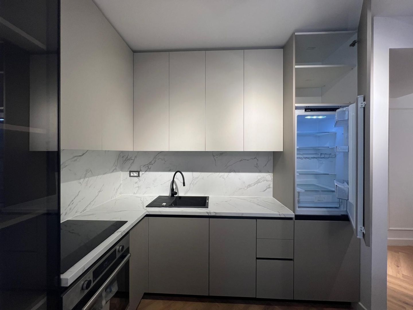 Apartament modern de 2 camere în Pipera, – Nou, mobilat și utilat - Poză 2