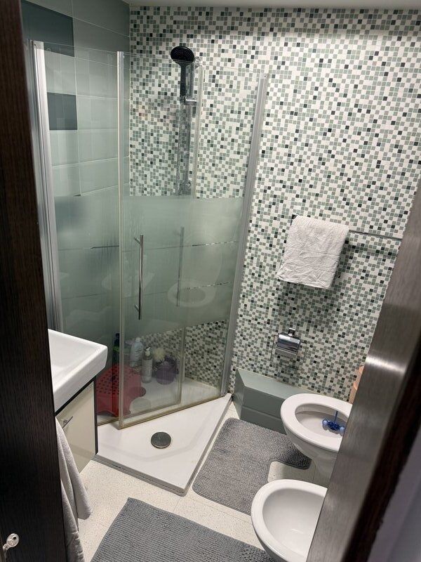 Apartament de vânzare, 2 camere Cismigiu, decomandat, mobilat, reabilitat - Poză 6