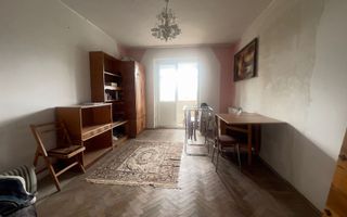 Apartament 3 camere in zona de sus - Poză 1