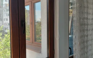 ⭐ OCAZIE în Micro 19! Apartament 2 Camere, Decomandat, Etaj 3/10 - Poză 12