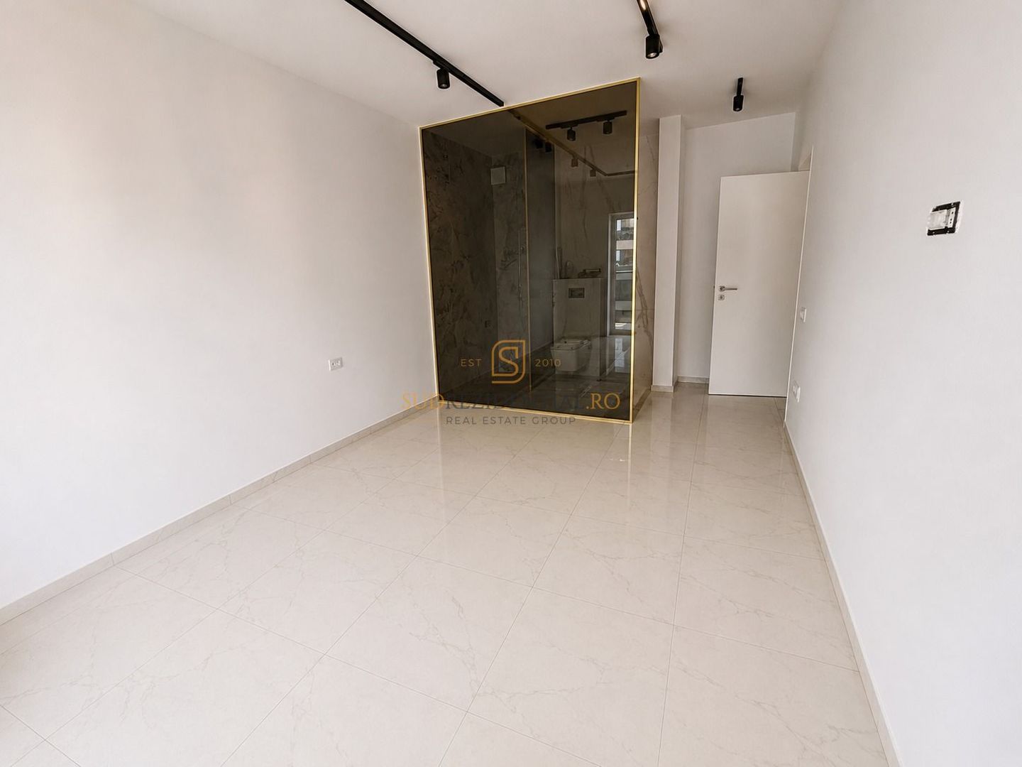 Apartament Premium cu 4 camere și 2 locuri de parcare incluse - Poză 17