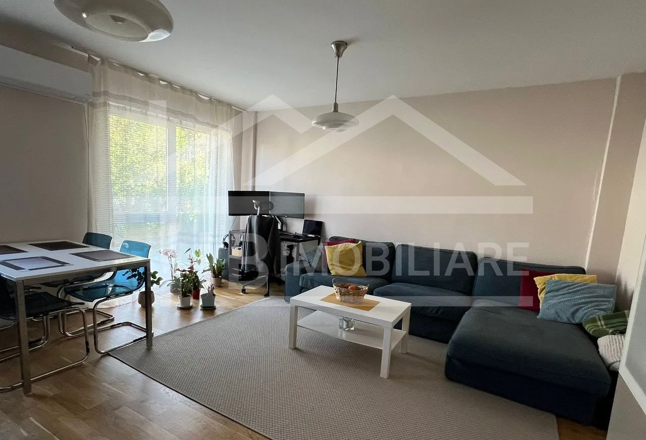 Apartament cu 2 camere, 55mp, Zona Central - Poză 1