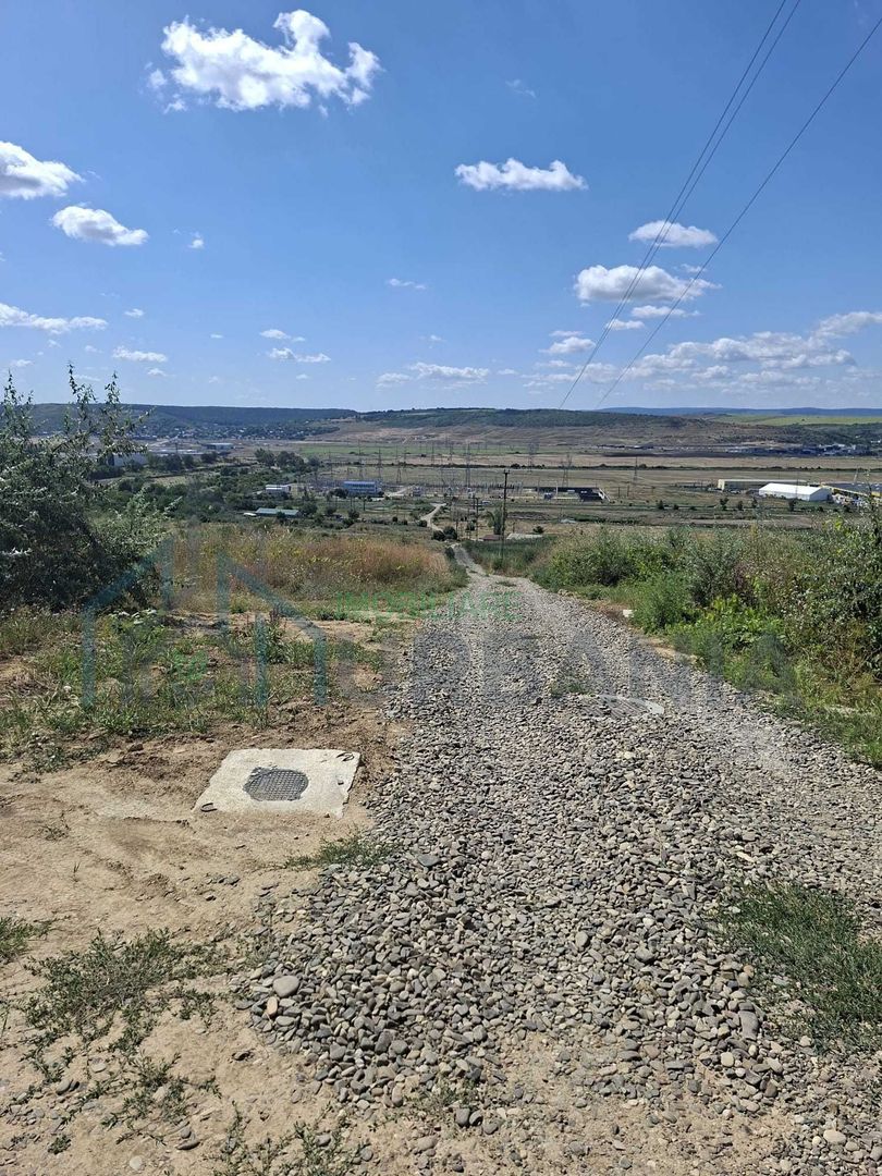 Teren de vanzare in Uricani, Iasi, spate Dedeman - 652 mp - Poză 3
