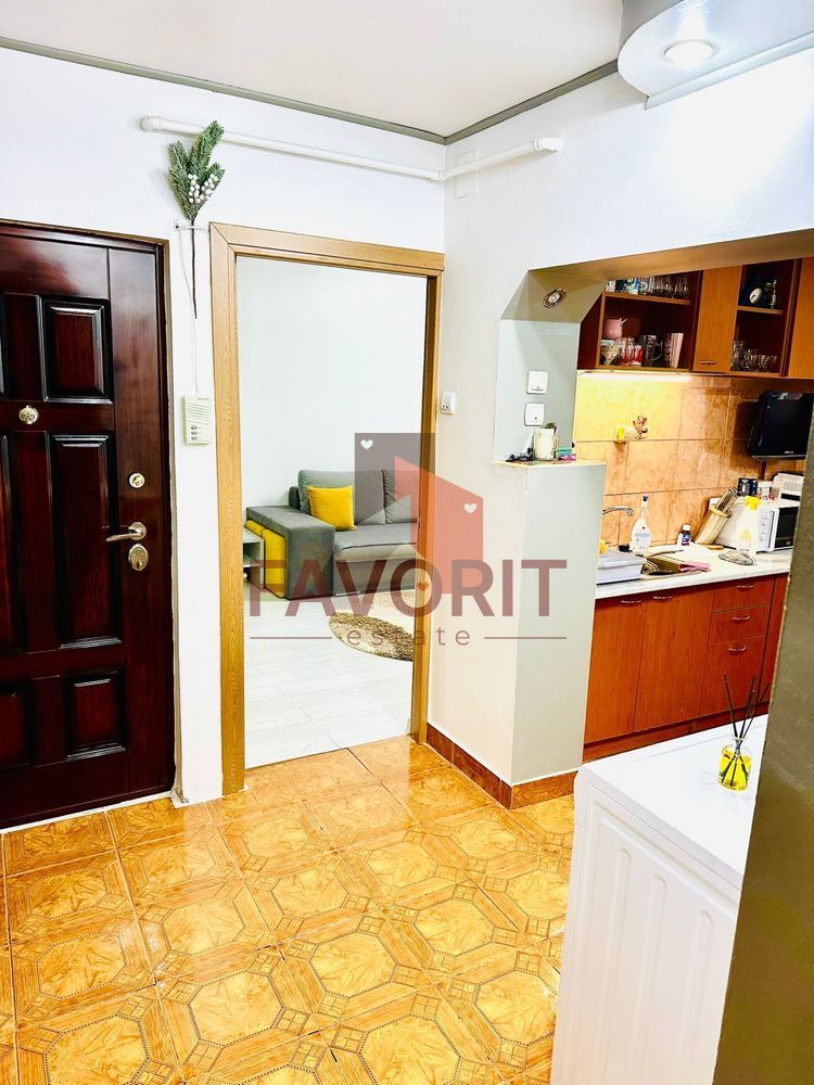 3 camere | etaj 2 | centrala proprie | renovat | zona excelenta | - Poză 13