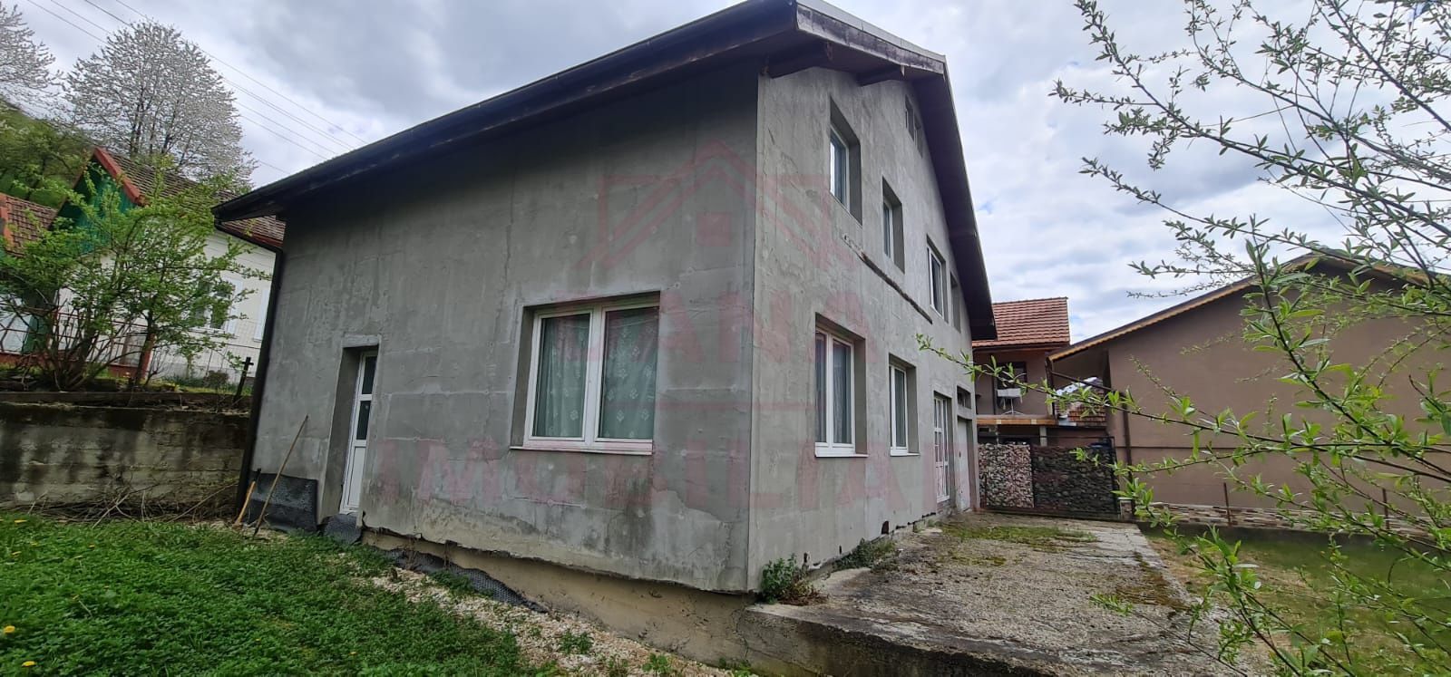 CASĂ INDIVIDUALĂ LA GRI 4CAMERE \RUSCA MONTANĂ \JUD.CS - Poză 4