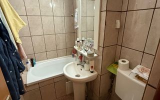 Apartament 2 camere, investiție cu chiriași 92000 EURO - Poză 13