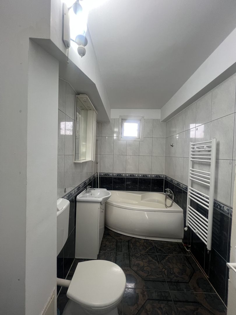Apartament 3 camere  Central - Poză 8