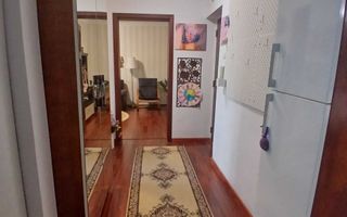 Apartament Luminos 4 Camere.  Decomandat. Zona Universitatea Spiru Haret. - Poză 5