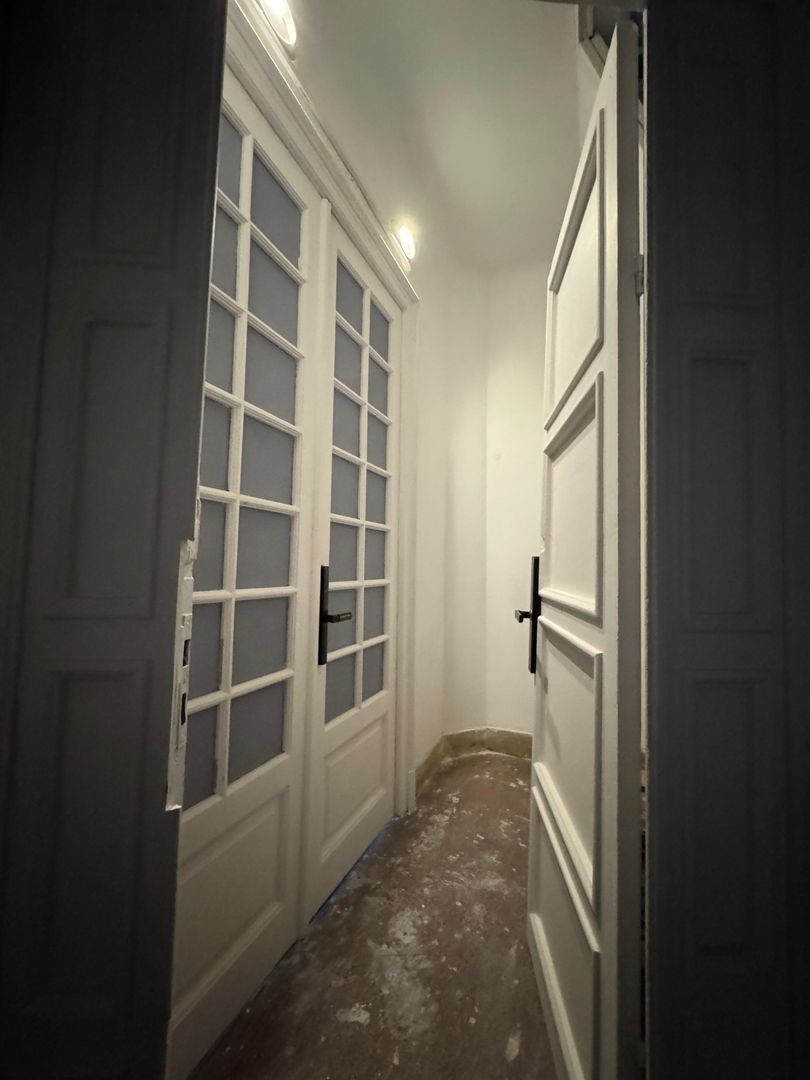 Etaj intreg, 5 camere in VILA INTERBELICA 180 mp, renovat - Poză 23