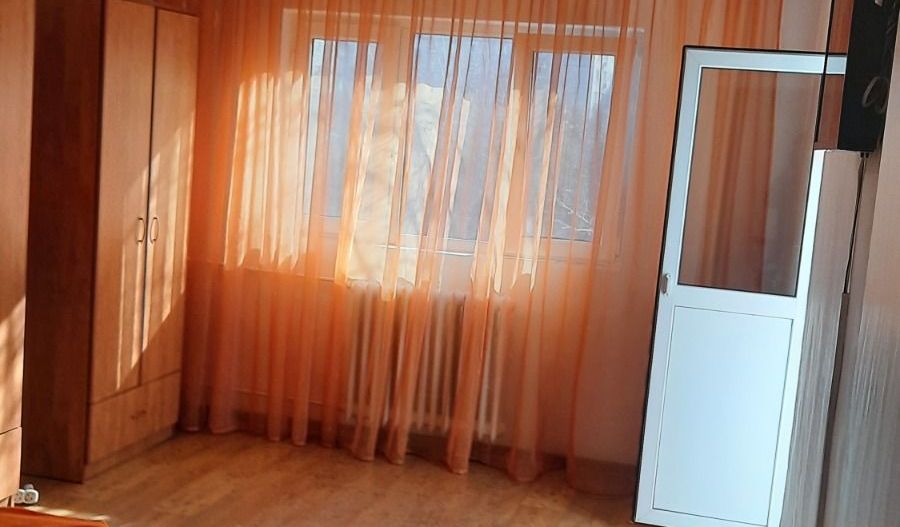 Garsoniera bloc mixt 1983, Favorit, Drumul Taberei - Poză 1