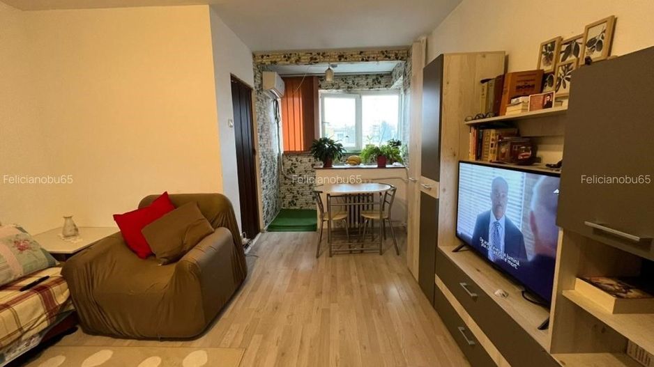 Garsoniera zona PIata Minis - Barajul Uzului - Poză 1