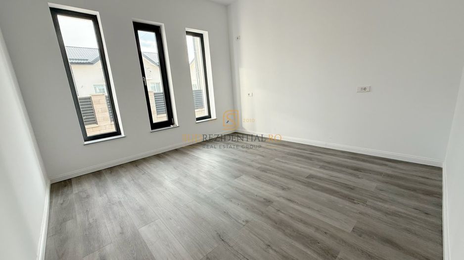 Casa Individuala cu 4 Camere si 2 Bai | Teren 343 mp, zona centrala - Poză 4