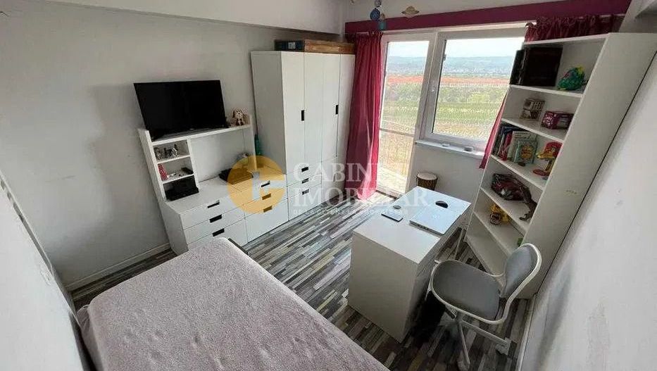 Apartament 3 camere,etaj intermediar,bloc nou,mobilat/utilat zona Galata - Poză 3