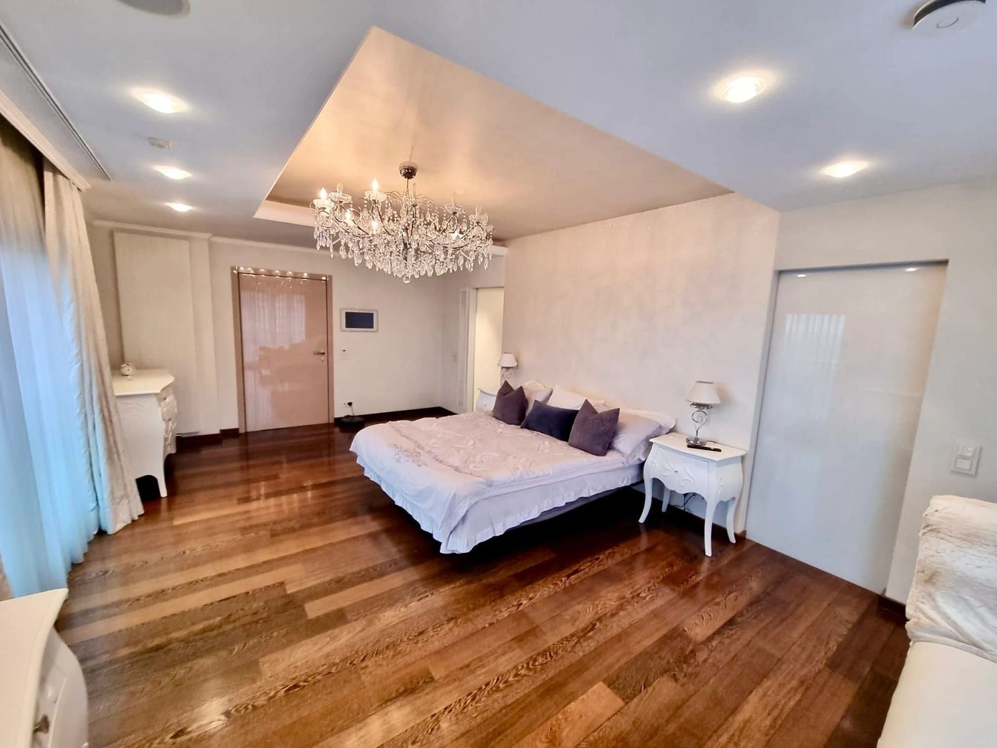 PENTHOUSE CU VEDERE PANORAMICA 258mp|| TERASE 215 MP || 3 LOCURI DE PARCARE - Poză 9