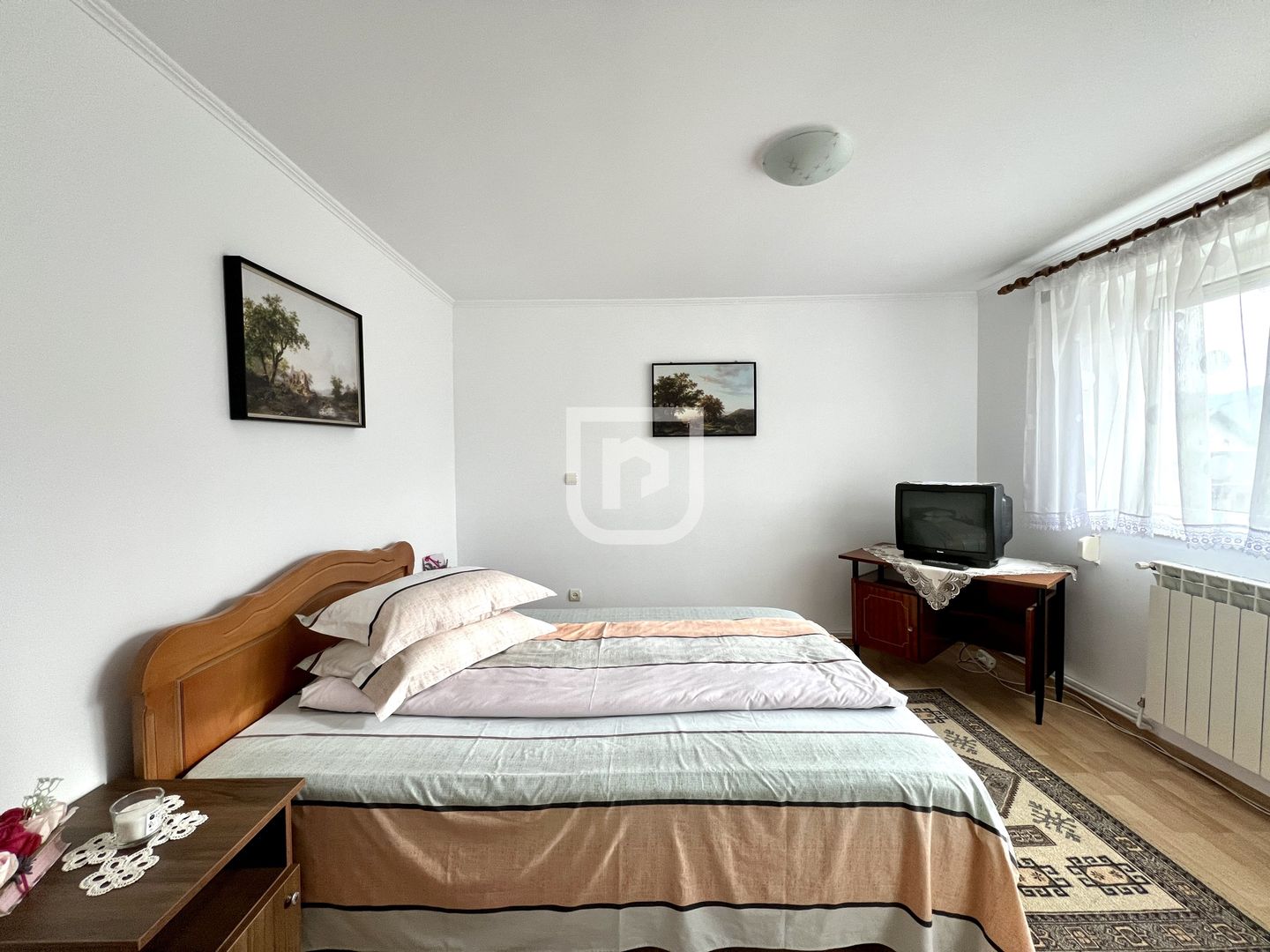 Casa de vacanta spatioasa de vanzare 6 dormitoare in Gura Humorului - Poză 16