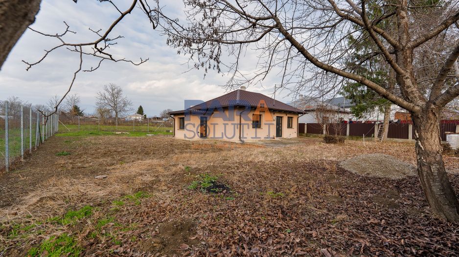 Căsuță renovată modern - Poză 7