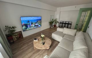 Apartament 3 camere, etaj 5 - zona Cetate - Poză 1