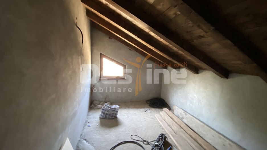 Casa de vanzare 260mp Borlesti 85.000€ - Poză 2