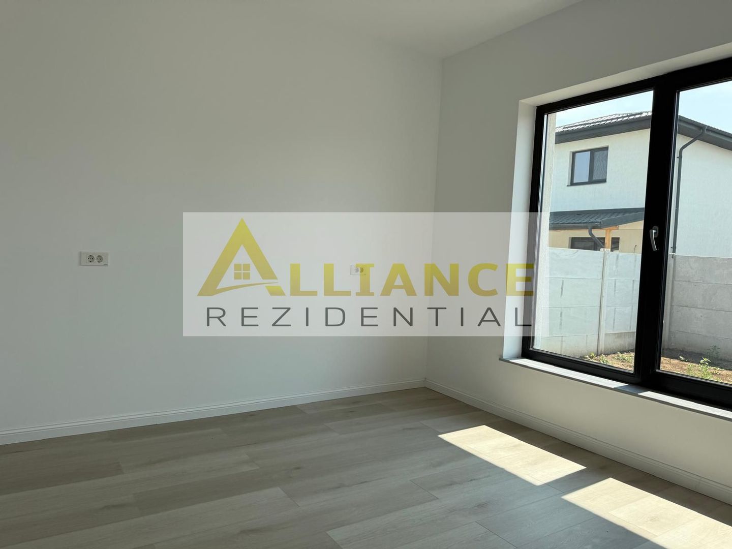 Casa individuala parter ||4 camere 2 bai ||teren 350 mp || - Poză 9