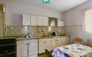 Casă modestă cu 3 camere din văiugă în Bătania - Poză 13