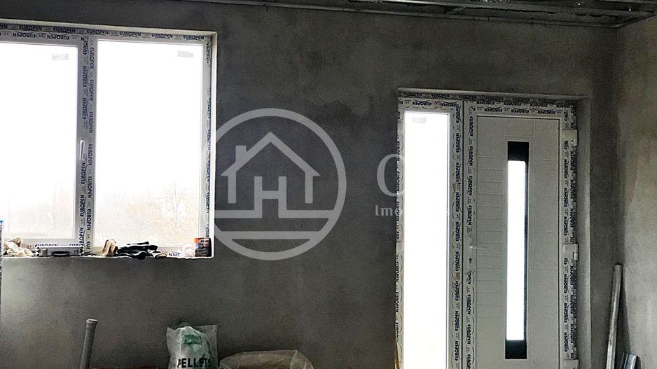 Casa de vanzare cu 4 camere pe str. Izvorului, zona Saldabagiu, Oradea - Poză 7